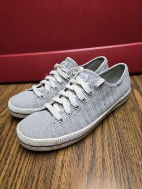 Women'd Keds Low-Top Sneakers in Light Gray.